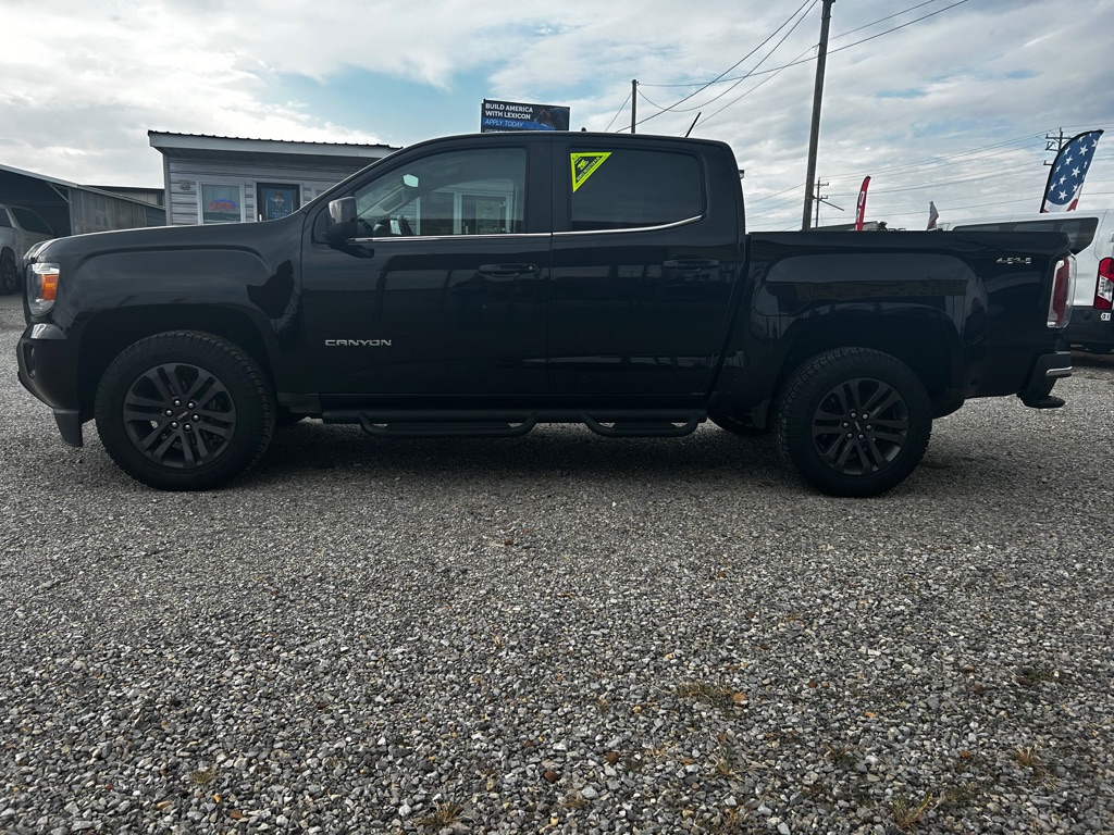 Photo 4 of this GMC CANYON