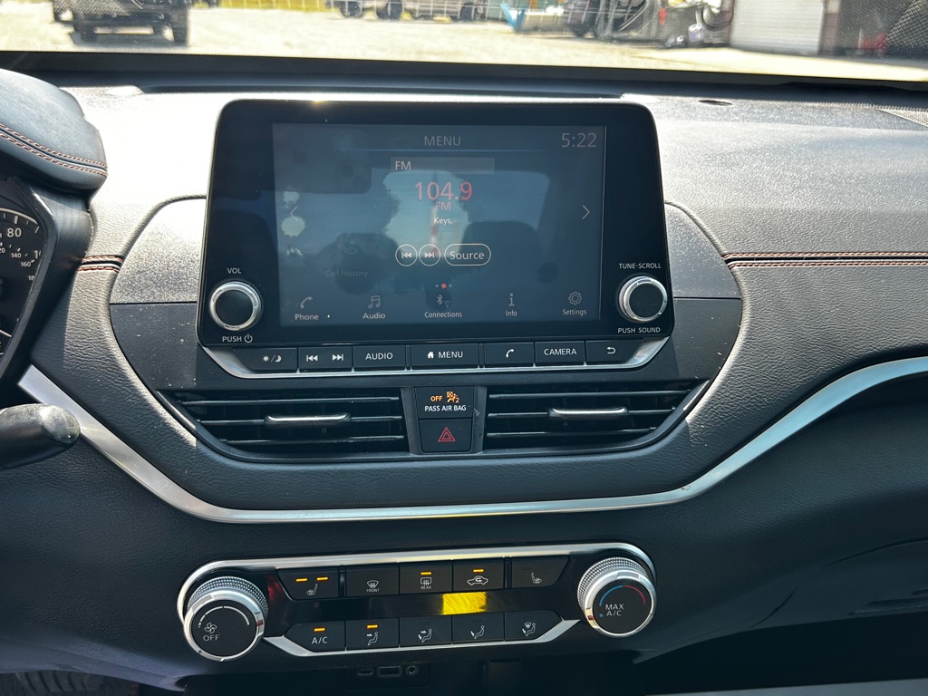 Photo 12 of this NISSAN ALTIMA