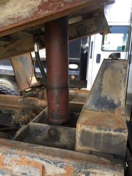 Photo 4 of this INTERNATIONAL S-2500