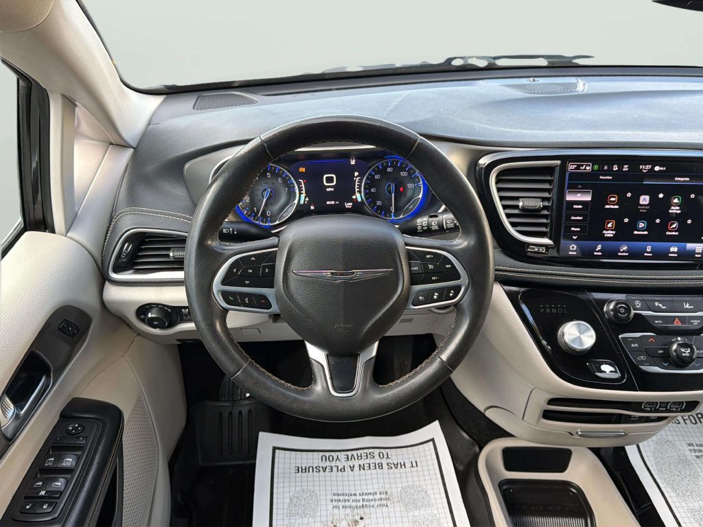 Photo 20 of this CHRYSLER PACIFICA