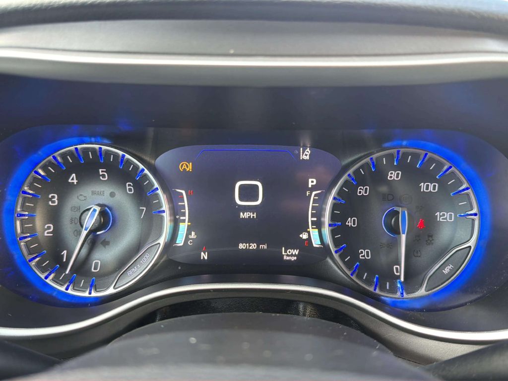 Photo 24 of this CHRYSLER PACIFICA