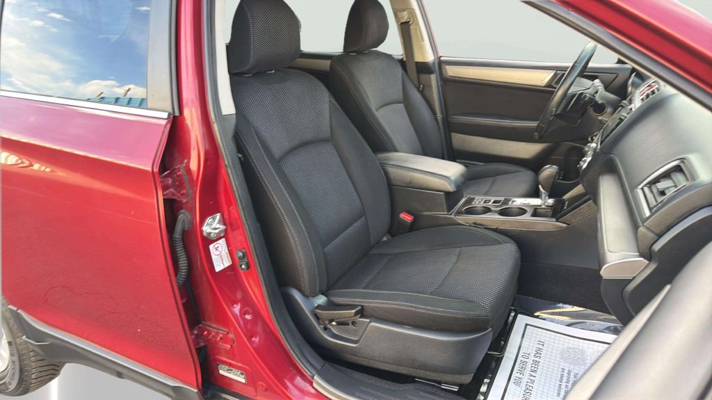 Photo 14 of this SUBARU OUTBACK