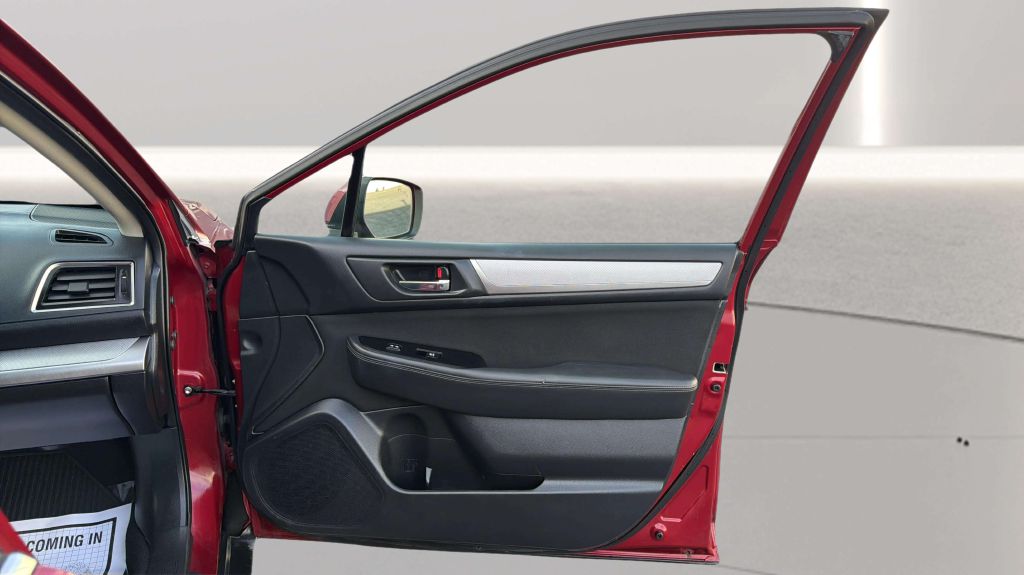 Photo 16 of this SUBARU OUTBACK