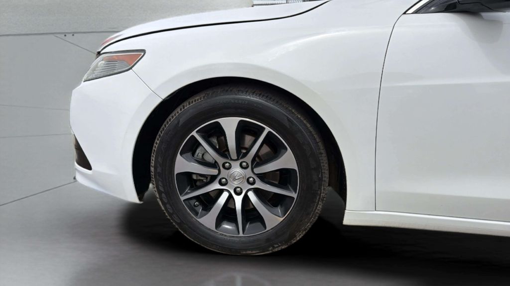 Photo 33 of this ACURA TLX