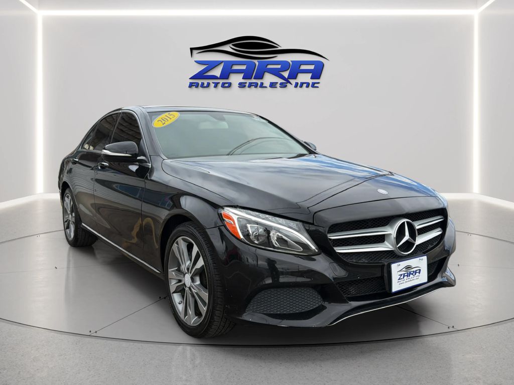 Photo 9 of this MERCEDES-BENZ C-CLASS