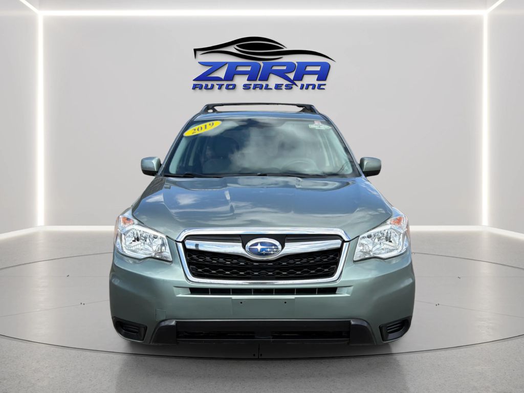 Photo 2 of this SUBARU FORESTER