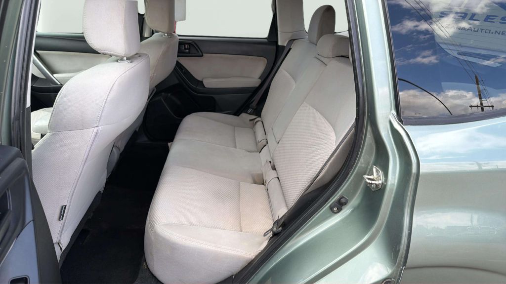 Photo 19 of this SUBARU FORESTER