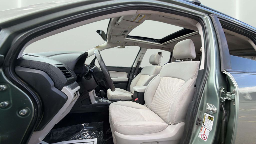 Photo 28 of this SUBARU FORESTER