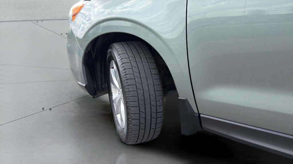 Photo 32 of this SUBARU FORESTER