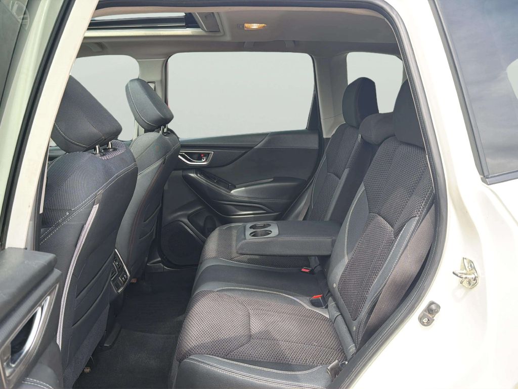 Photo 18 of this SUBARU FORESTER