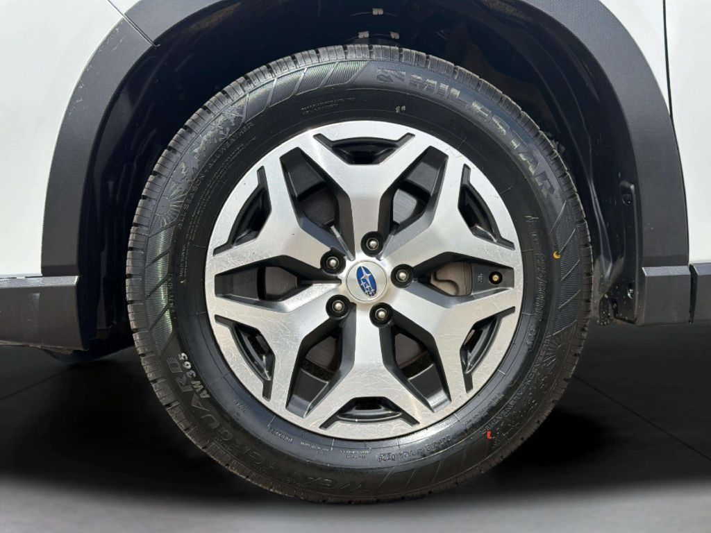 Photo 34 of this SUBARU FORESTER