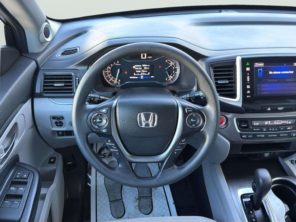 Photo 22 of this HONDA PILOT