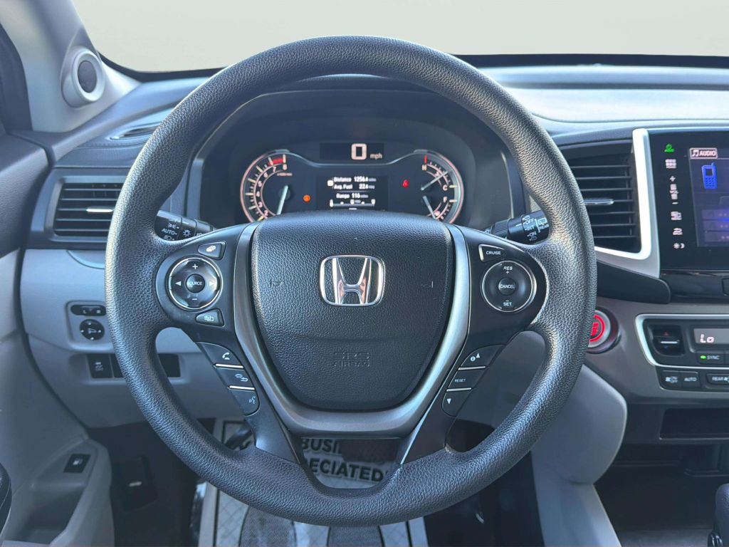 Photo 23 of this HONDA PILOT