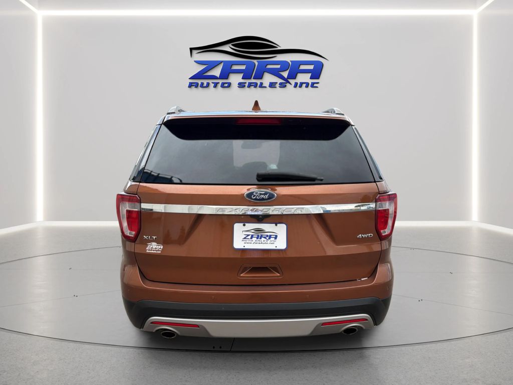 Photo 6 of this FORD EXPLORER