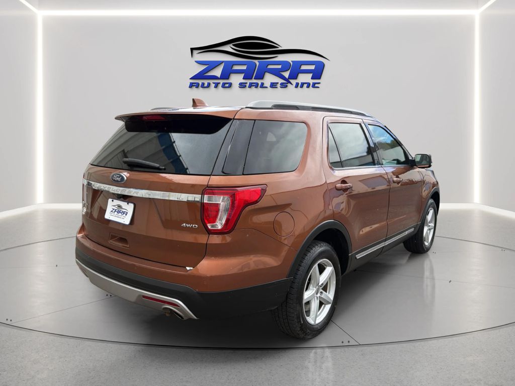 Photo 7 of this FORD EXPLORER