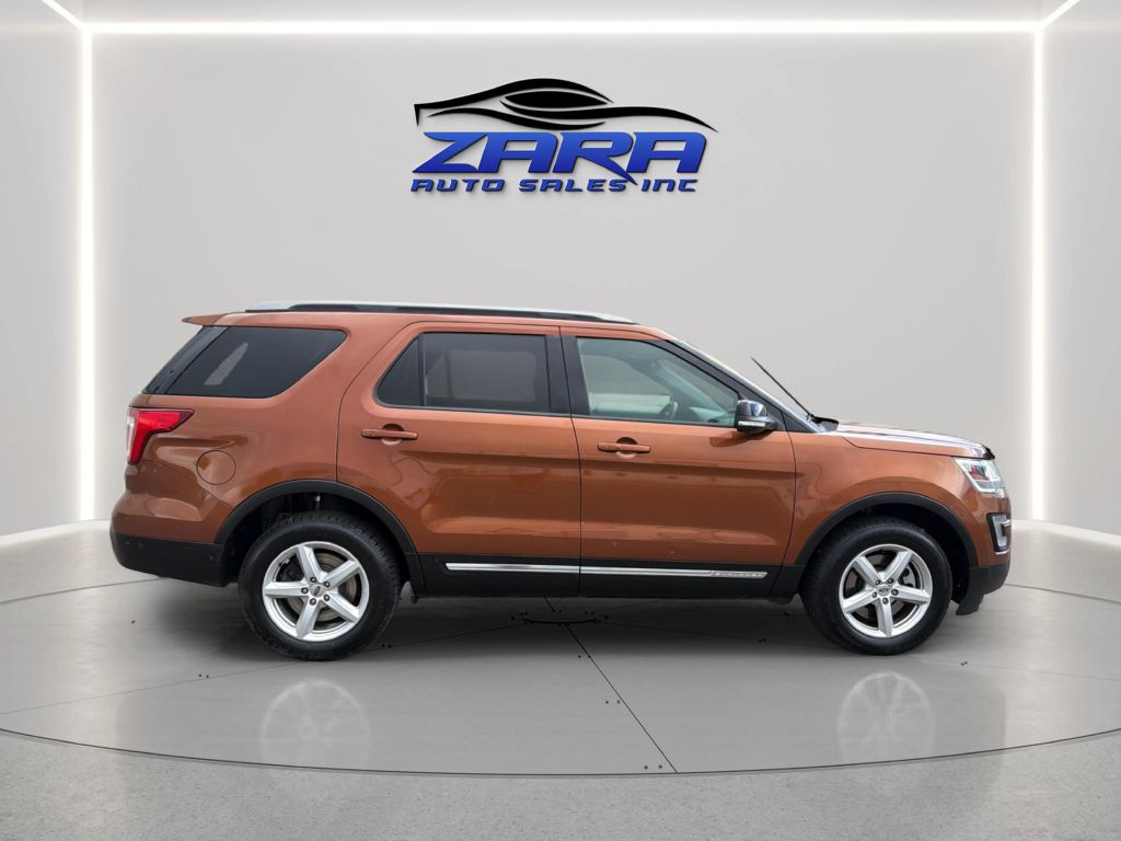 Photo 8 of this FORD EXPLORER