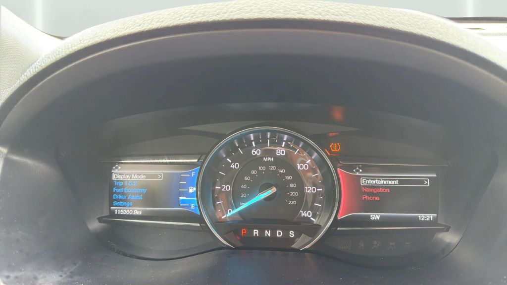 Photo 25 of this FORD EXPLORER