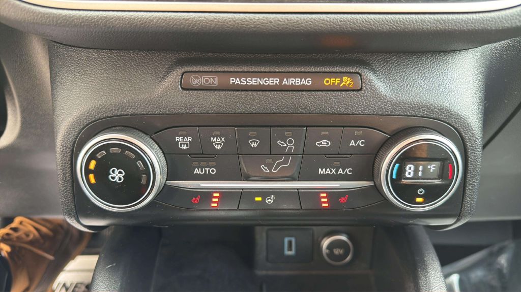 Photo 26 of this FORD ESCAPE