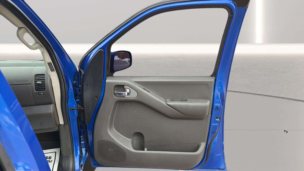 Photo 17 of this NISSAN FRONTIER