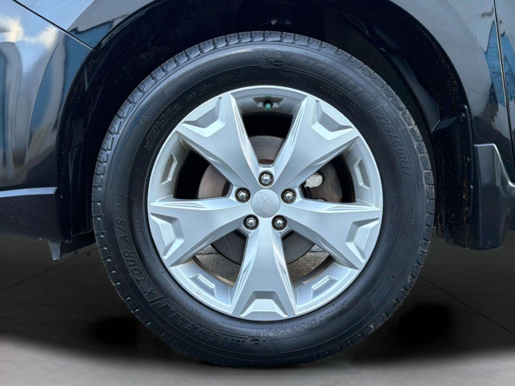 Photo 28 of this SUBARU FORESTER