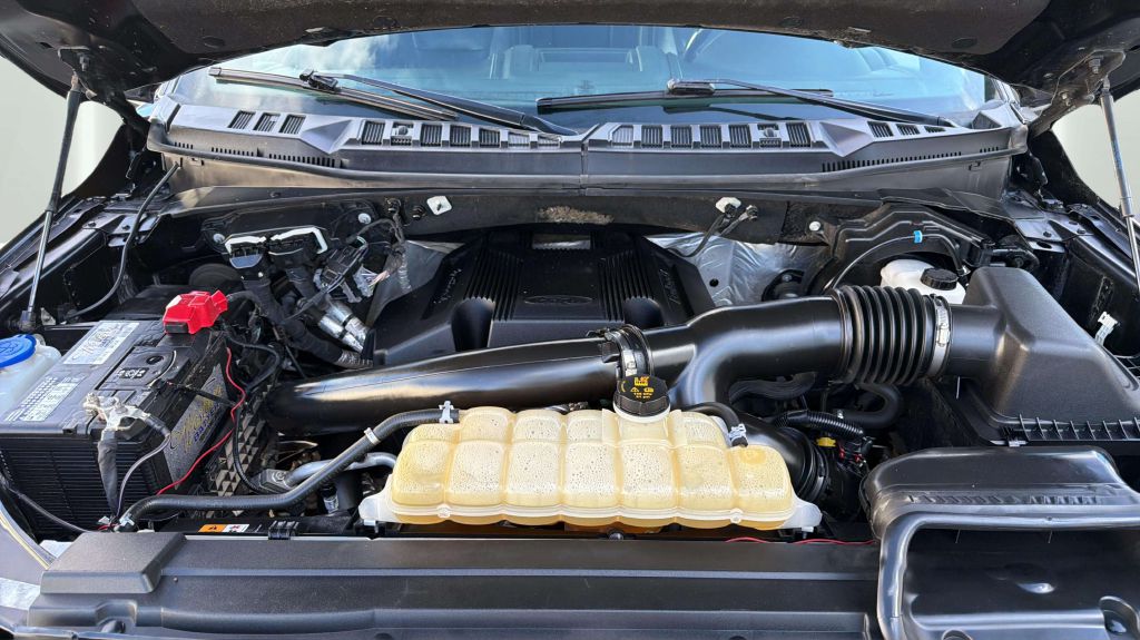 Photo 33 of this FORD F-150