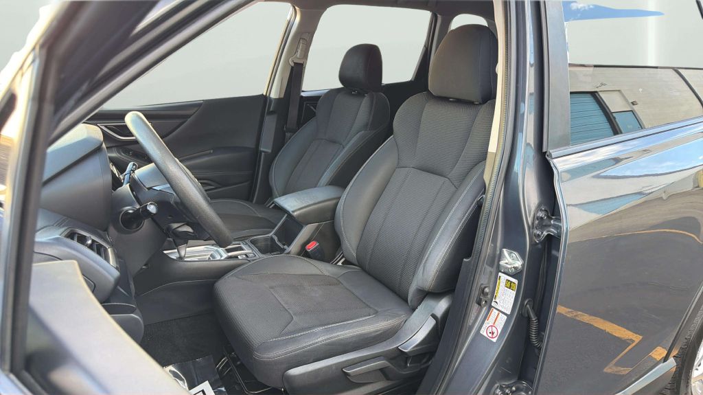 Photo 12 of this SUBARU FORESTER