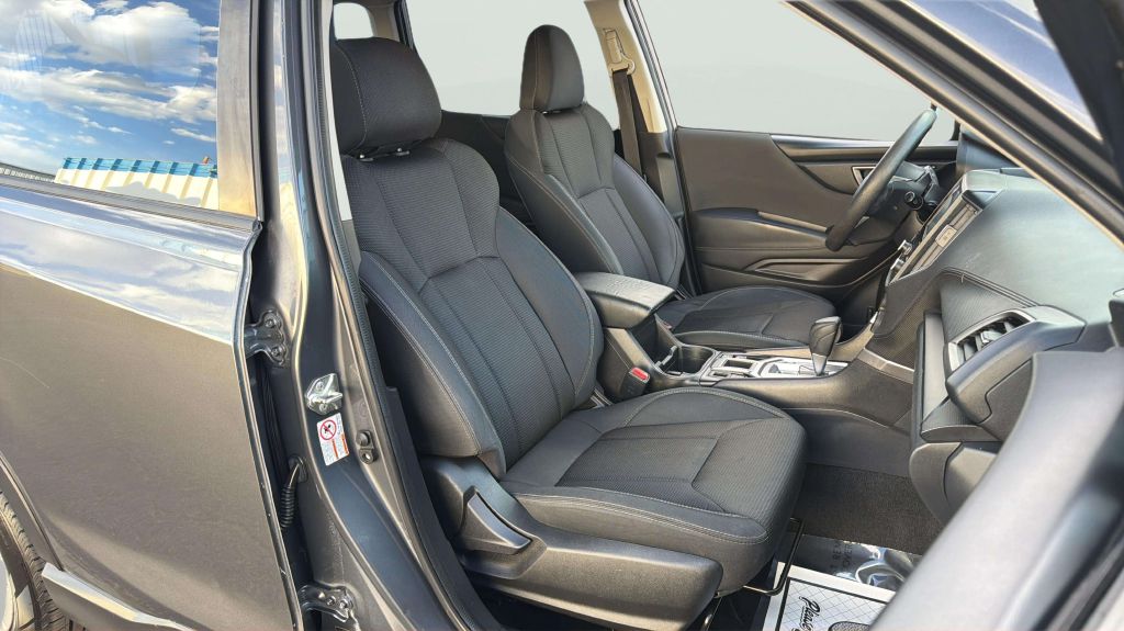 Photo 14 of this SUBARU FORESTER