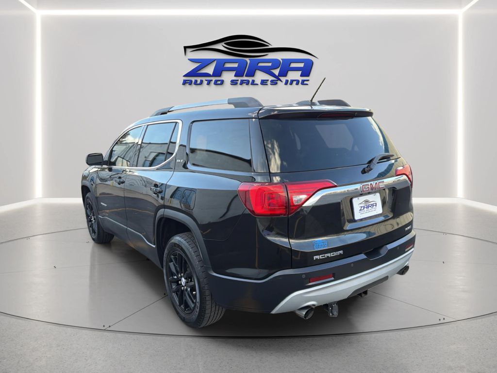 Photo 5 of this GMC ACADIA