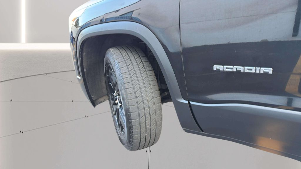 Photo 33 of this GMC ACADIA