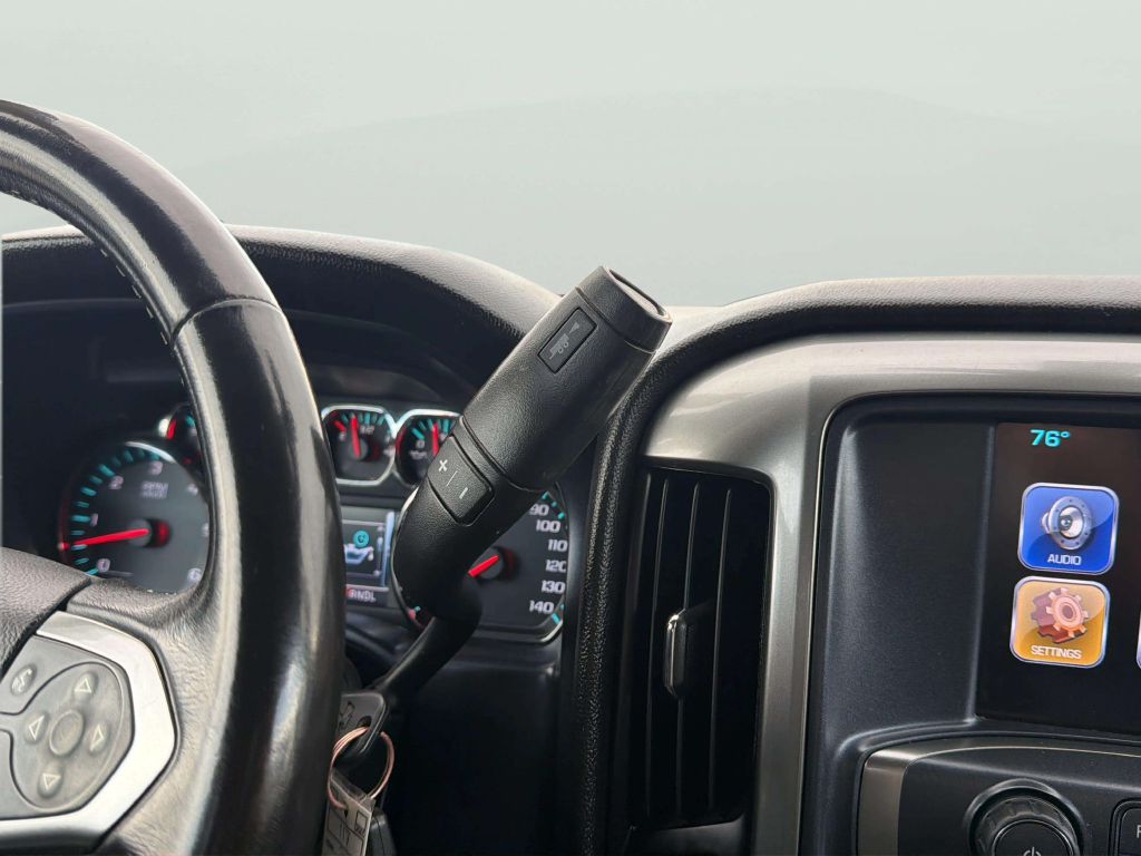 Photo 21 of this CHEVROLET SILVERADO 1500