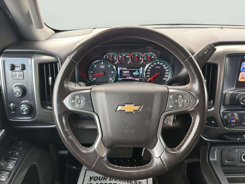 Photo 23 of this CHEVROLET SILVERADO 1500
