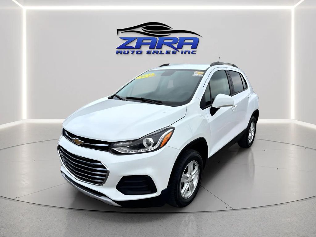 Photo 2 of this CHEVROLET TRAX