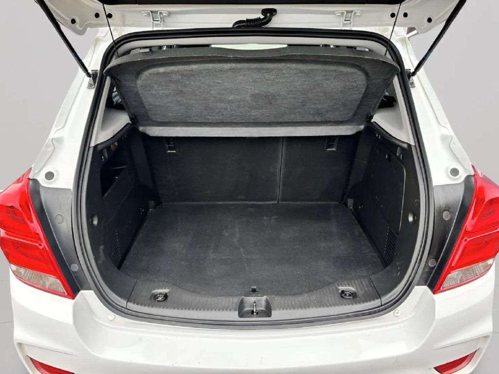 Photo 26 of this CHEVROLET TRAX