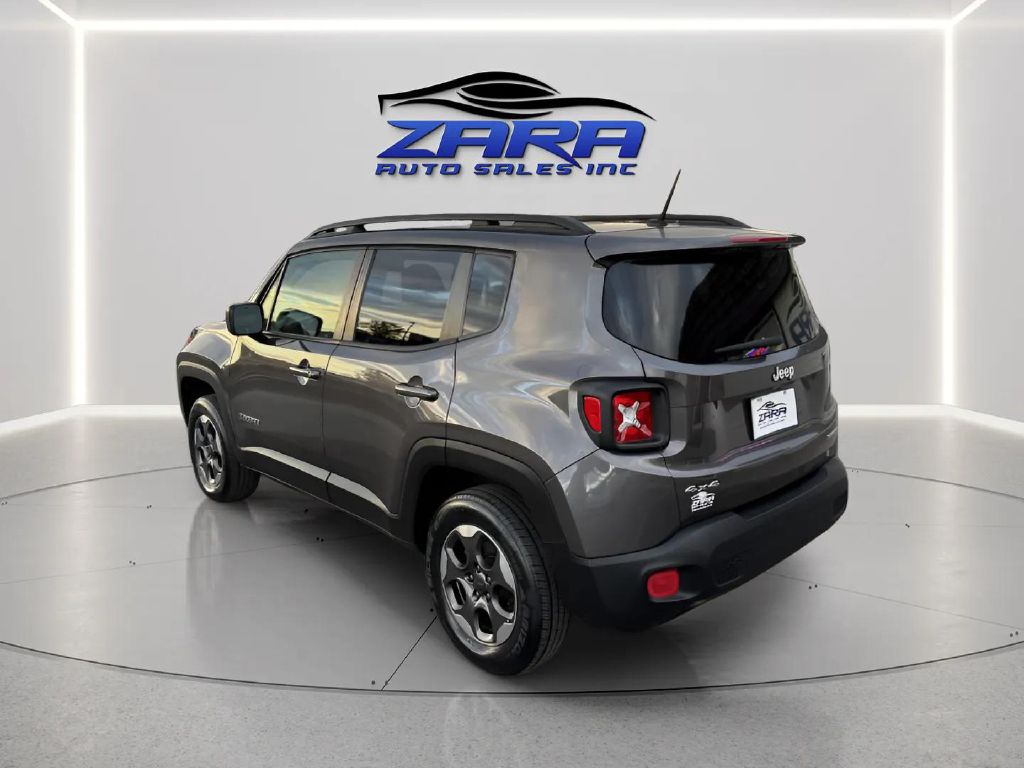 Photo 4 of this JEEP RENEGADE
