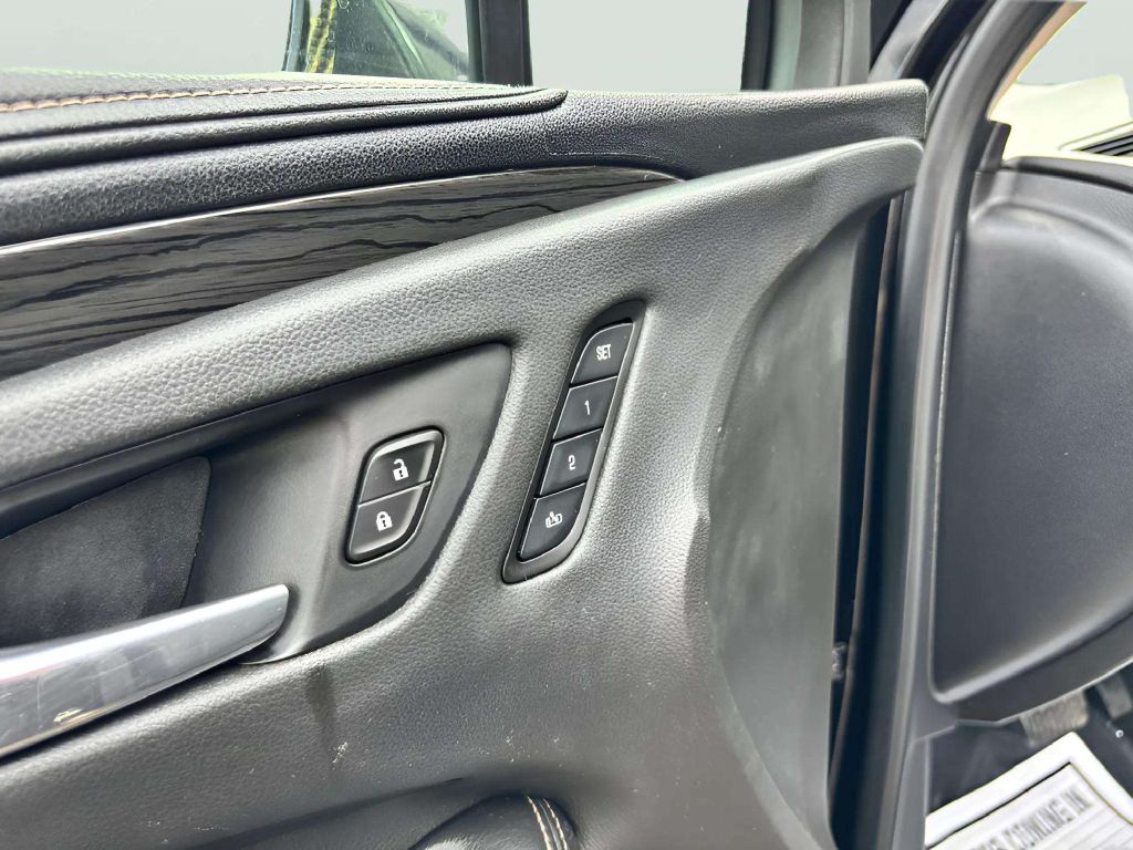 Photo 15 of this BUICK ENVISION