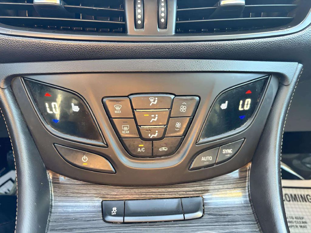 Photo 24 of this BUICK ENVISION