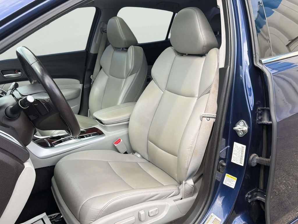 Photo 13 of this ACURA TLX