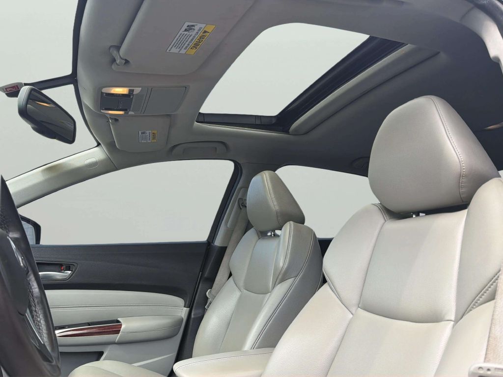 Photo 15 of this ACURA TLX