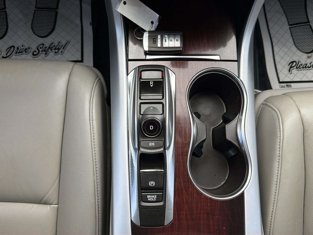 Photo 21 of this ACURA TLX