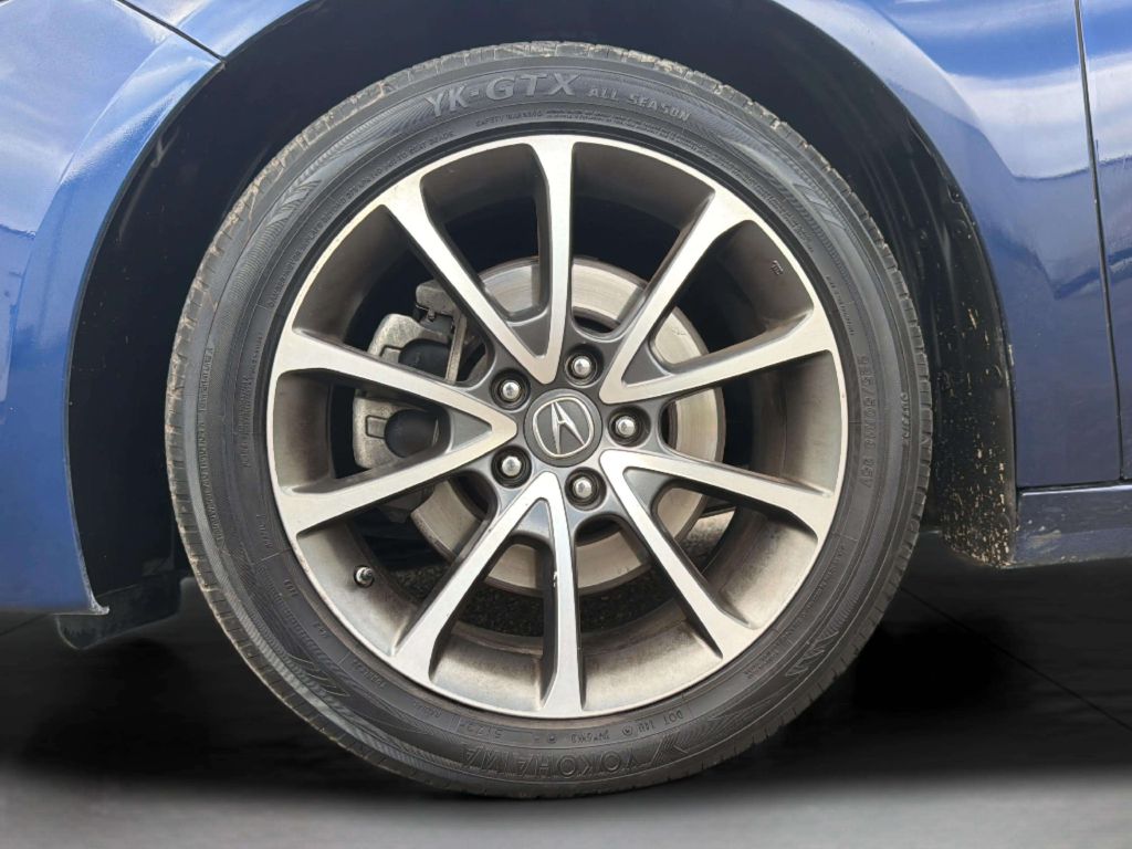 Photo 32 of this ACURA TLX