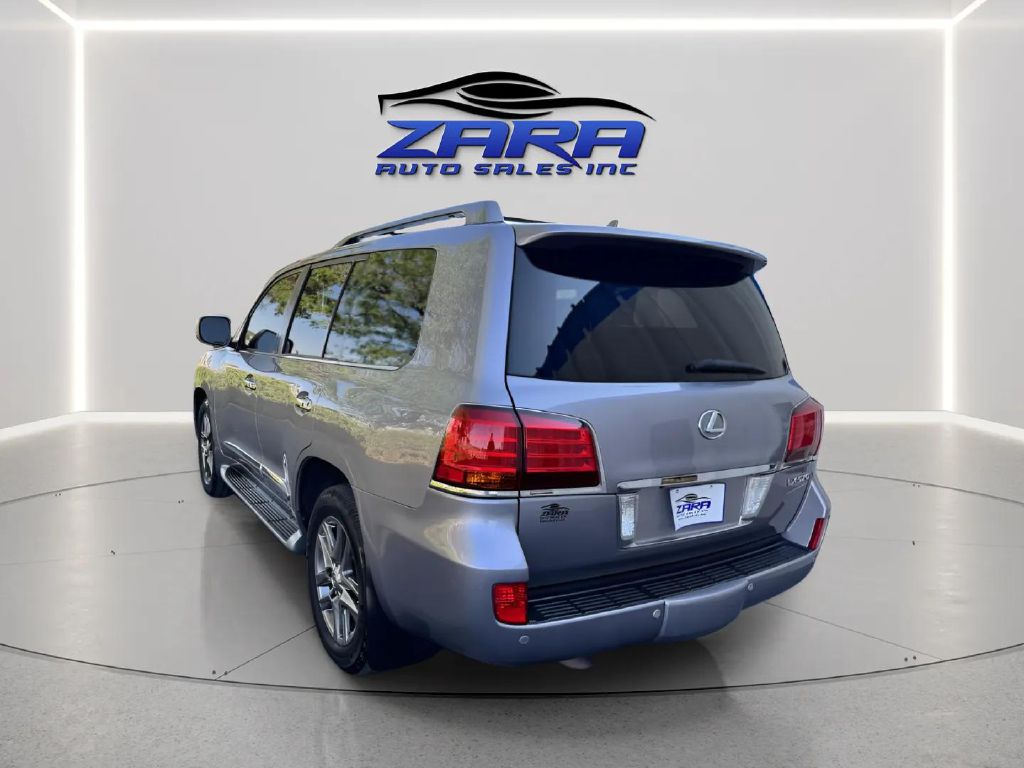 Photo 4 of this LEXUS LX 570