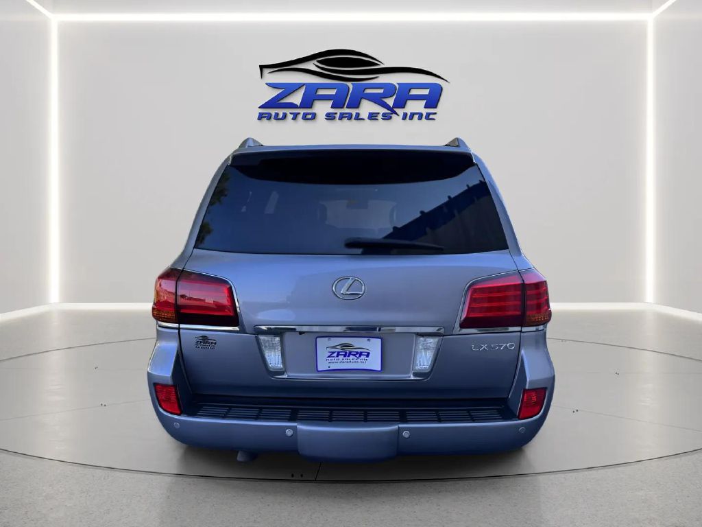 Photo 5 of this LEXUS LX 570