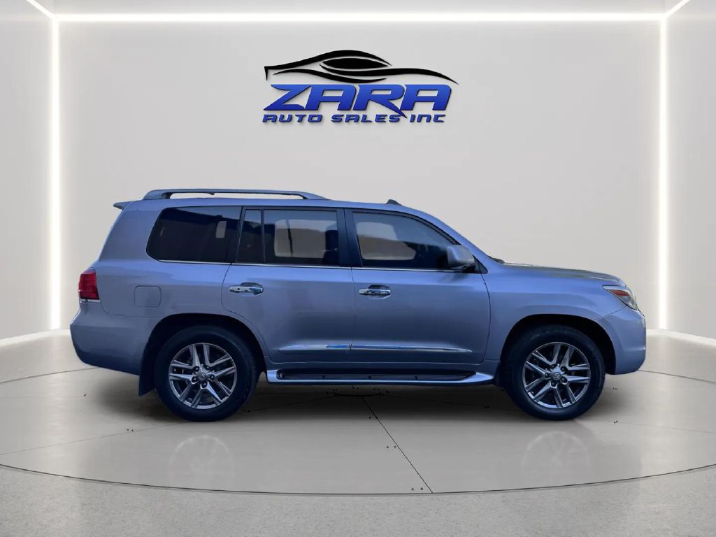 Photo 7 of this LEXUS LX 570
