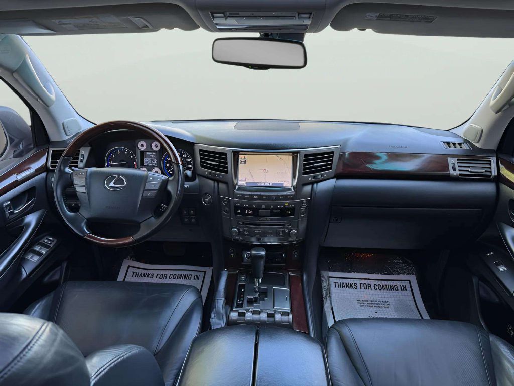 Photo 22 of this LEXUS LX 570