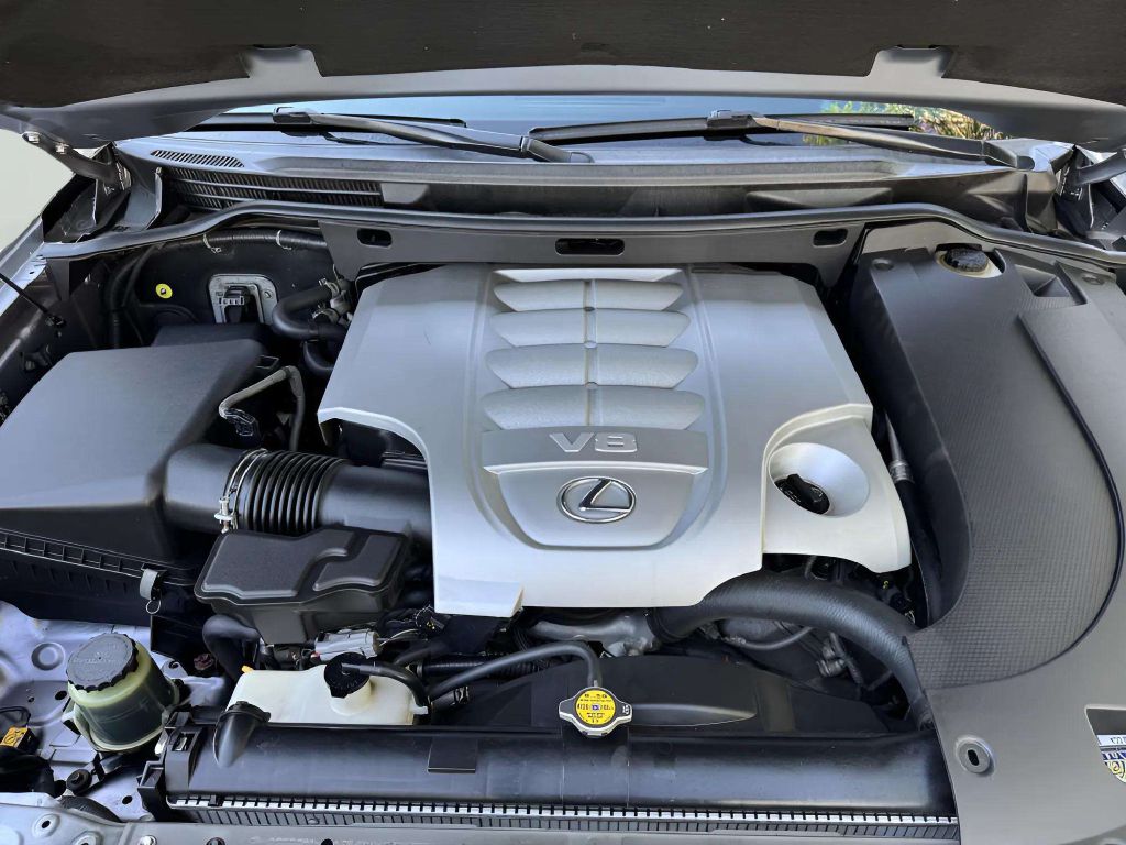 Photo 35 of this LEXUS LX 570