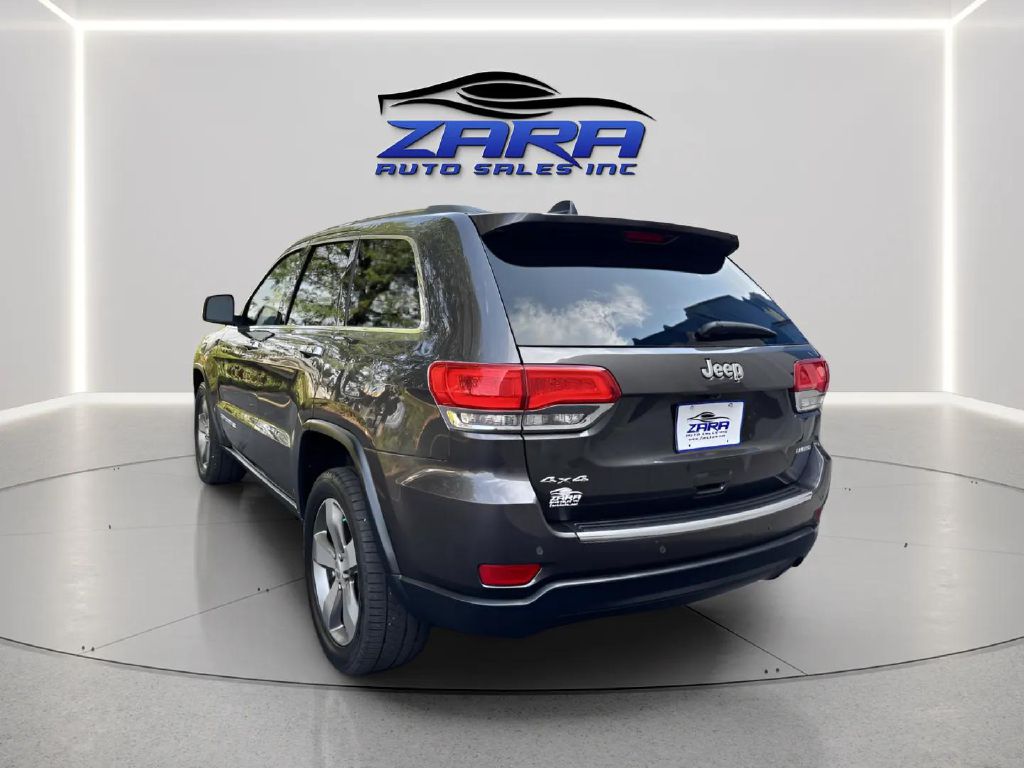 Photo 3 of this JEEP GRAND CHEROKEE