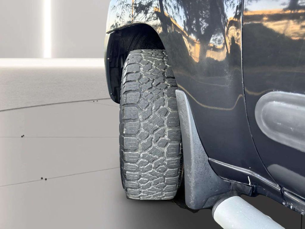 Photo 25 of this NISSAN XTERRA
