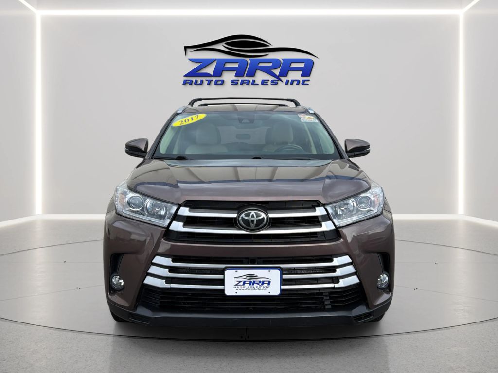 Photo 2 of this TOYOTA HIGHLANDER