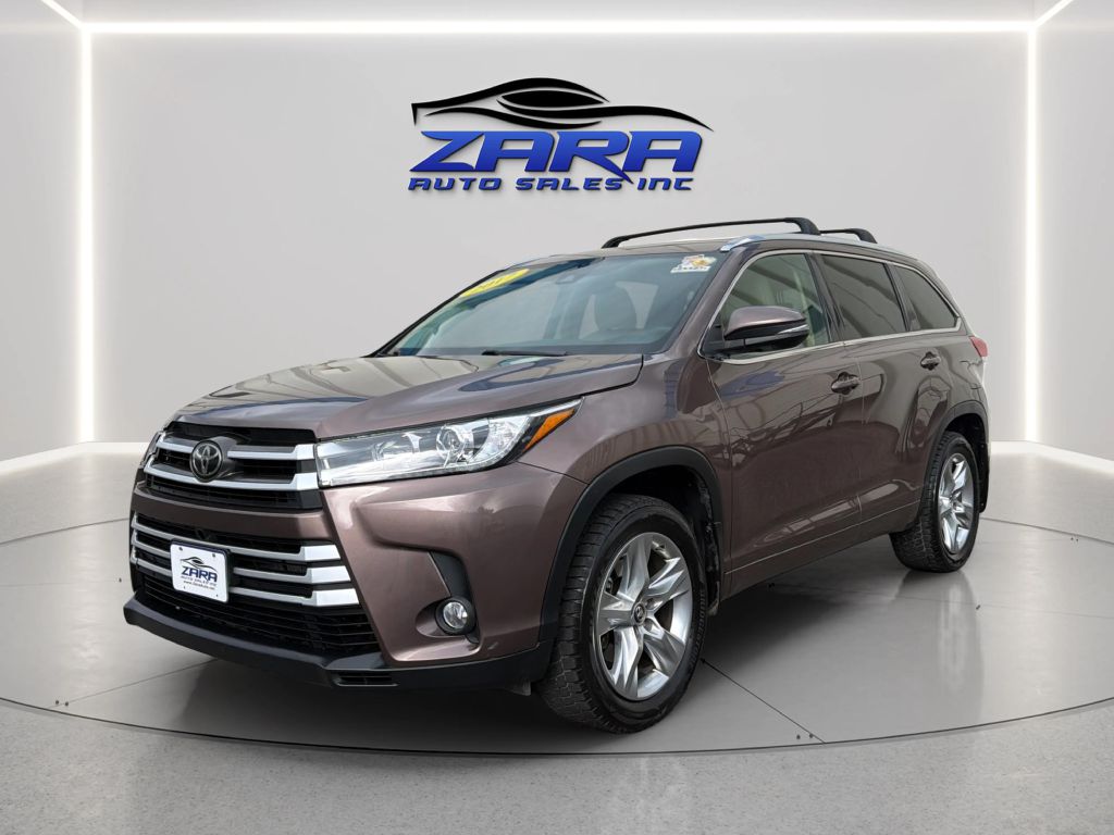 Photo 3 of this TOYOTA HIGHLANDER