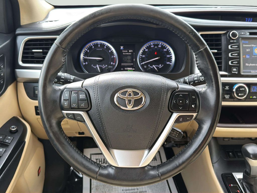 Photo 26 of this TOYOTA HIGHLANDER
